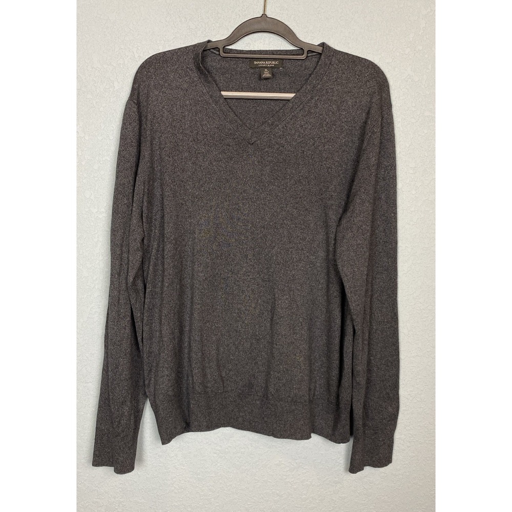 BANANA REPUBLIC Luxury Blend Men's‎ XL Gray Silk/Cashmere Blend V-Neck Sweater